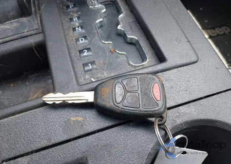 2010 Jeep Liberty Renegade z USA, uszkodzony, nr VIN 1J4PN3GK1AW158252